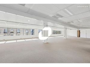 Bureaux 600 m²