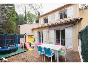 Villa 4 pièces 92 m²