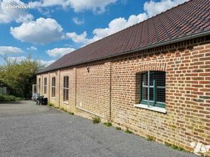 Local Divers 156 m² LEBIEZ