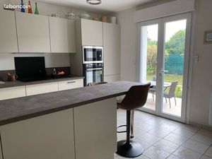 Maison à Saintes à louer