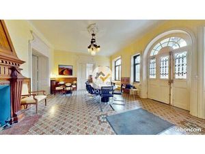 Château 20 pièces 750 m²