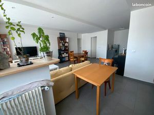 Appartement 4 pièces 84 m² Très bon état