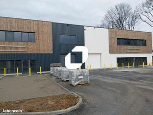 Local commercial 1 452 m²