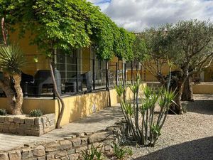 Villa contemporaine 4 faces plain pieds avec piscine - Aucun travaux - 128 m2 sur 800 m2 t