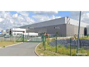 Local industriel 31 590 m²