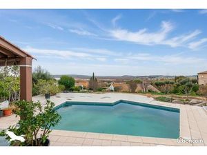 Villa 5 pièces 170 m²