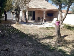 Villa T4 + mezzanine 105m2 hors lotissement sur terrain arboré 530m2 proche de la campagne
