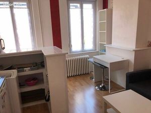 T2 25m2 meublé TOUTES charges comprises (eau  élec  chauffage…) dans le loyer