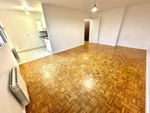 VILLEURBANNE REPUBLIQUE - T1 de 34 5 m2 - 3ème étage