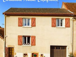 Charolles  maison mitoyenne de ville  vendue avec loctaire en place