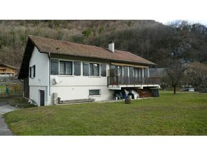 FAVERGES. MAISON INDEPENDANTE AVEC TERRAIN DE 1228M²