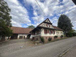 Maison 5 pièces 164 m2 + 2 grands garages + une ferme sur 56 ares