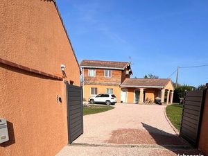 Maison 5 chambres  studio indépendant  terrain 1215m2 dans Mazères