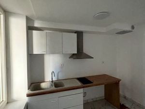 F2 rénové à neuf en plein centre-ville Montataire