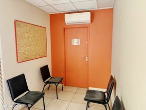 Bureau/cabinet à louer dans une maison de santé
