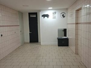 Local commercial axe principal