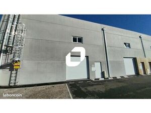 Local d'activité 209 m²