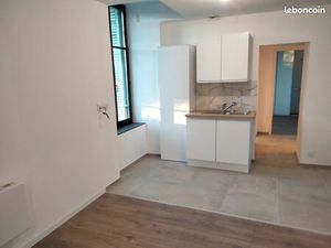 Magnifique Appartement T3 avec jardin plein centre ville de Fontenay le comte
