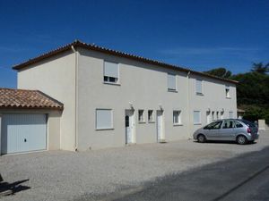 Loue appartement de type 3 avec terrasse