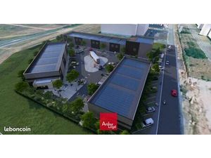 Local industriel 3 896 m²