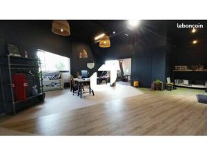 Local d'activité 1 115 m²