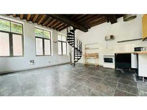 À vendre – Duplex 1 chambre à rafraichir au cœur de Tournai