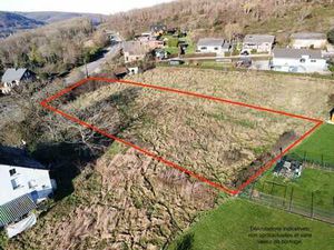 Un bout de nature à Hastière  prêt à devenir votre projet