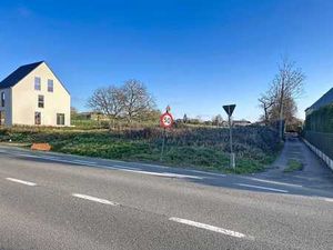 Grand terrain à bâtir à Nederhasselt (Ninove)