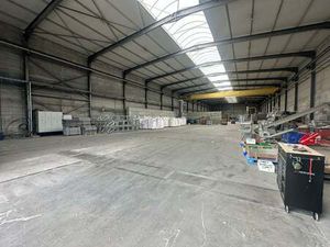 Bien professionnel à louer à Sint-Eloois-Vijve € 5.650 (LJ4FV) - PANORAMA B2B Kortrijk ind