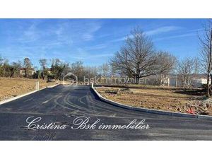 Terrain constructible viabilisé à vendre