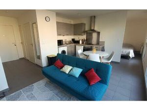 Location appartement  35.77 m² T-1 à Villeurbanne  690 €