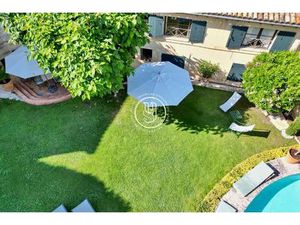 Centre  collection privée  une demeure familiale de charme ave