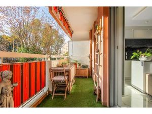 Nice le Port : 3 pièces rénové avec terrasses et cave