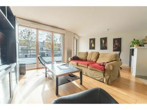 À LOUER – T3 LUMINEUX AVEC BALCONS & PARKING COUVERT