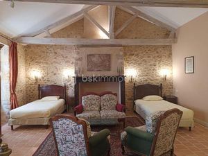 Vente Logis Hôtel *** Bar Restaurant en Périgord Noir – Dordogne ( 24 ) – 30 mn de Sarlat