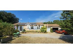 Maison F5 de plain pied avec double garage et piscine