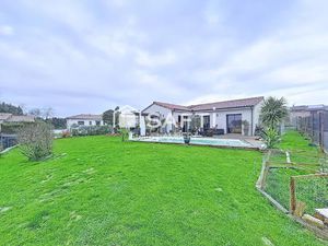 Belle maison contemporaine de 2021 à Gargas (90 m²)