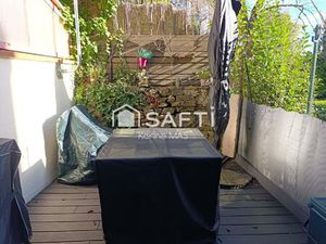 Maison de village une chambre et terrasse