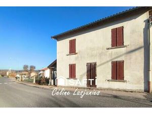 Maison de village avec jardin  puits et dépendance – Travaux en cours
