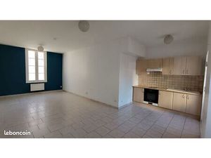 Appart t2 centre ville cognac avec cour