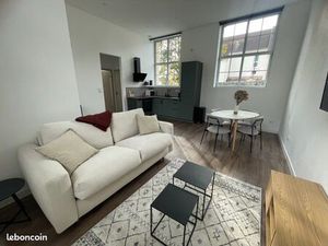 Appartement meublé 50 m² – Terrasse 50 m² – Parking