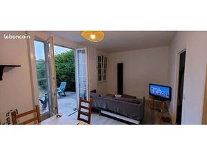 Appartement meuble 90m2 avec Jardin prive 90m2