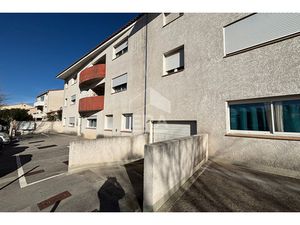 Annonce parking/garage à louer