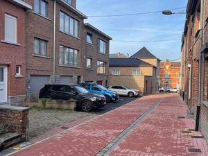 Appartement 2 ch au calme avec terrasse et parking