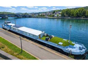 MAGNIFIQUE PENICHE NAVIGABLE AVEC 2 LOGEMENTS DISTINCTS + TE