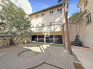 Exclusivité – Aubervilliers - Immeuble entier loué - 5 appartements du studio au 4 pièces.