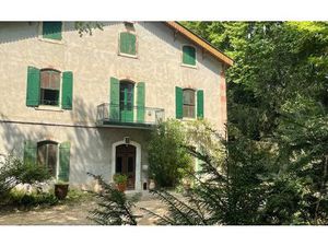 Maison Pierrelatte 283.69 m² T-6 à vendre  320 000 €