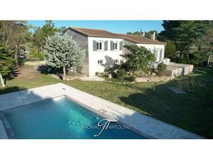 EN EXCLUSIVITE - 4 CHAMBRES - CLIMATISATION - GARAGE - PISCINE