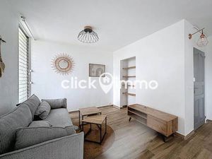 Mme. Marie-Eve Dauchy