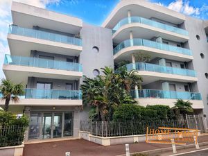 Double garage - bd Francis Meilland / Cap d'Antibes